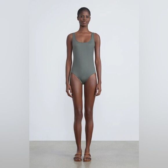 Lafayette 148 NWT L148 SWIM ONE-PIECE Deep Basil Size XS - Picture 1 of 11